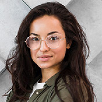 Featured author image: 2 Columns + Sidebar